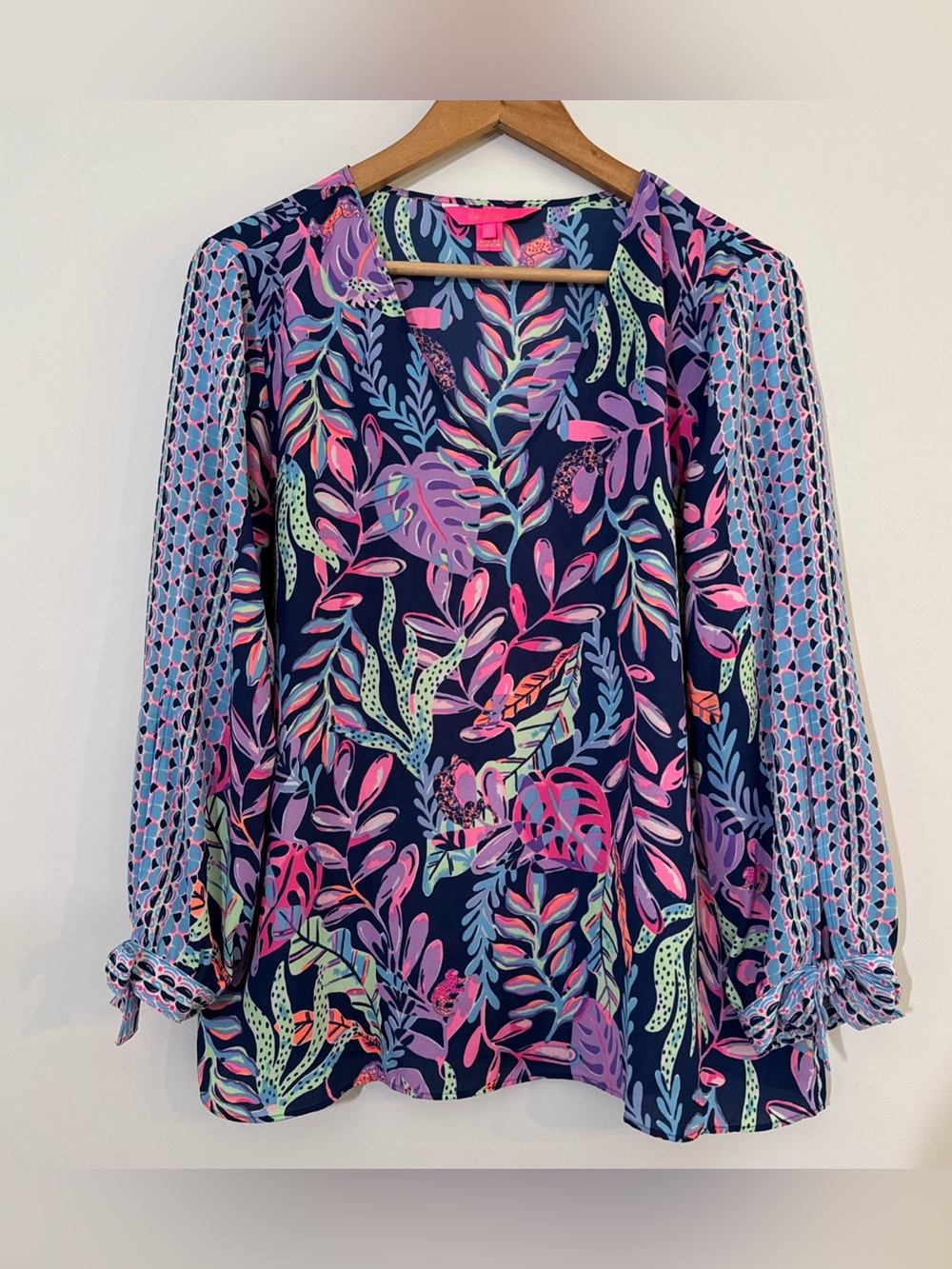 Lilly Pulitzer Pamala V-Neck Tie Sleeve Top Oyster Bay Navy Large